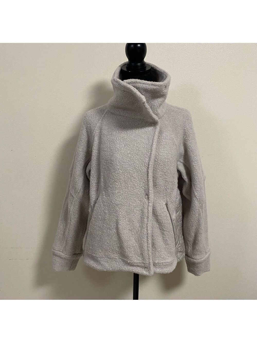 Lululemon Jacket Women’s Size 6 Heathered Ceramic Show me the Sherpa Coat